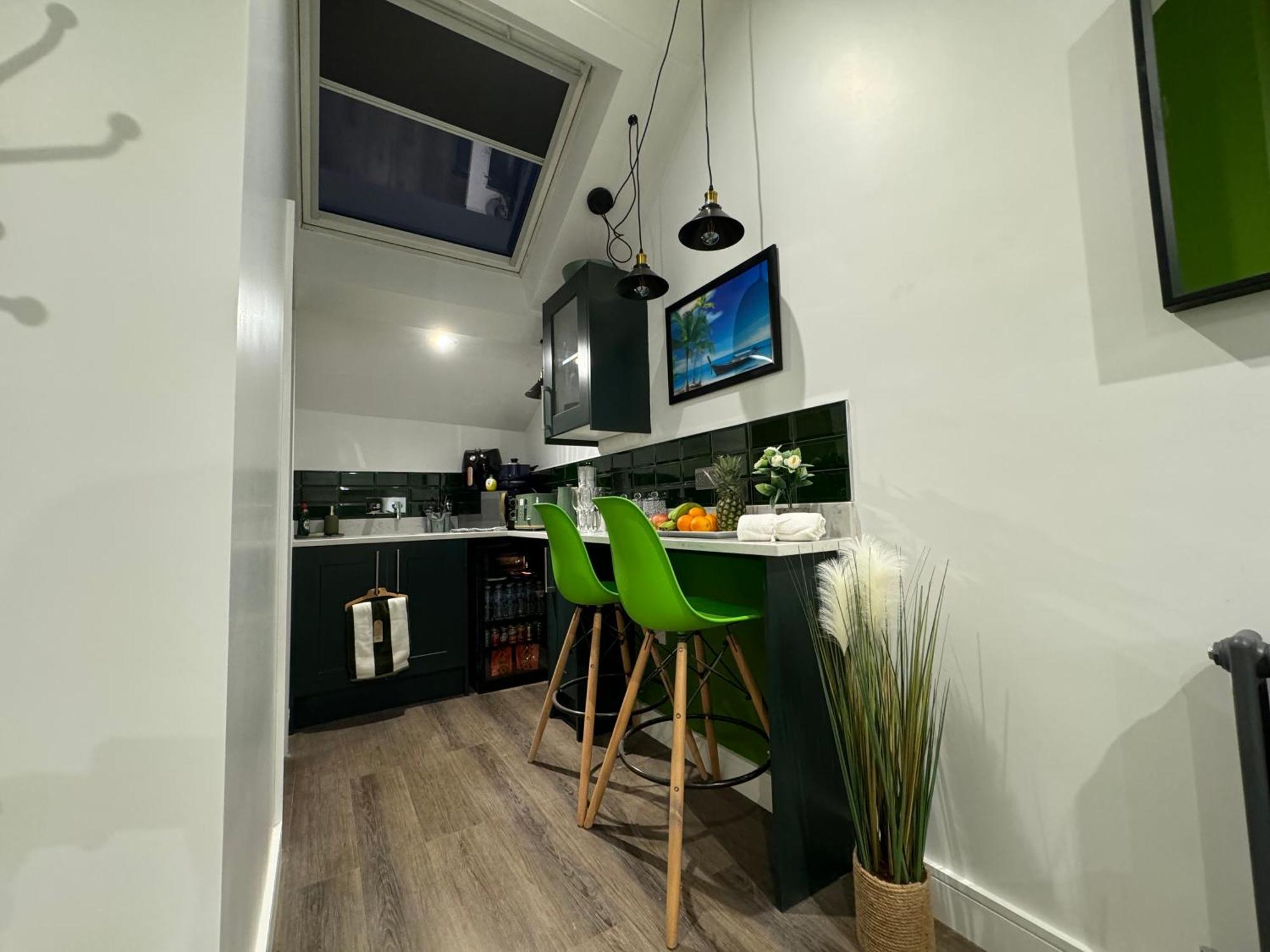 Southgate Luxury Apartments Elland Bagian luar foto