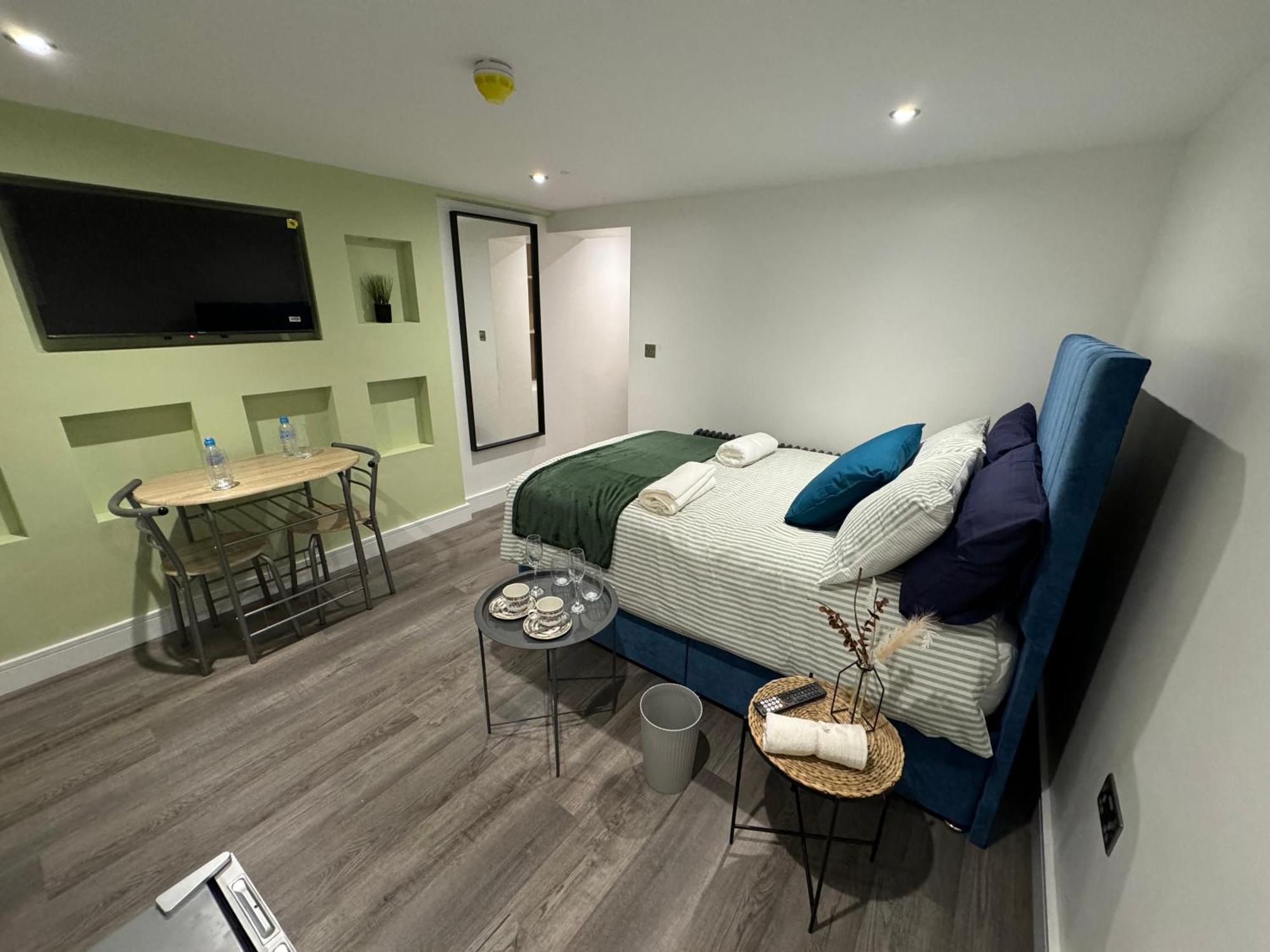 Southgate Luxury Apartments Elland Bagian luar foto