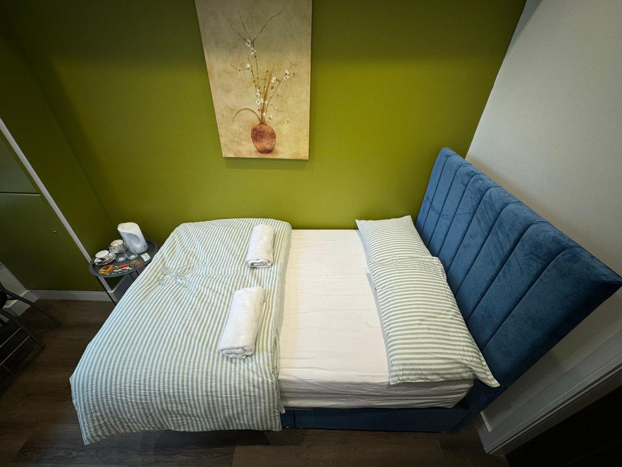 Southgate Luxury Apartments Elland Bagian luar foto