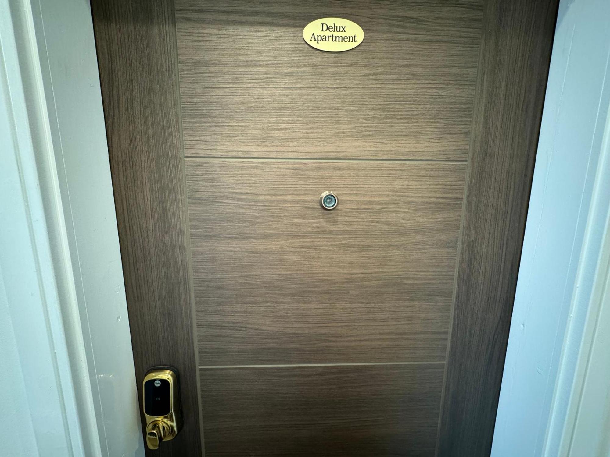 Southgate Luxury Apartments Elland Bagian luar foto