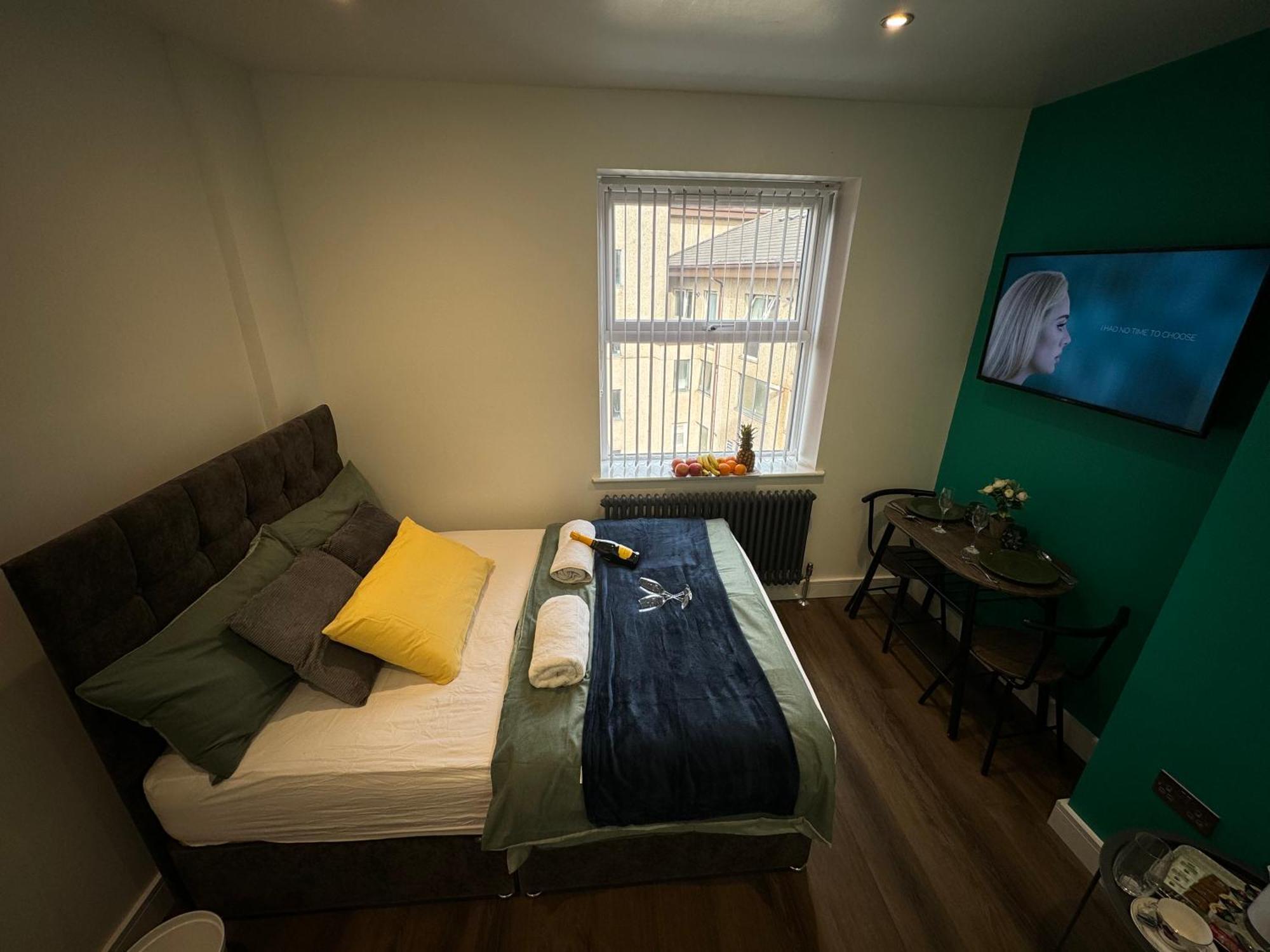 Southgate Luxury Apartments Elland Bagian luar foto
