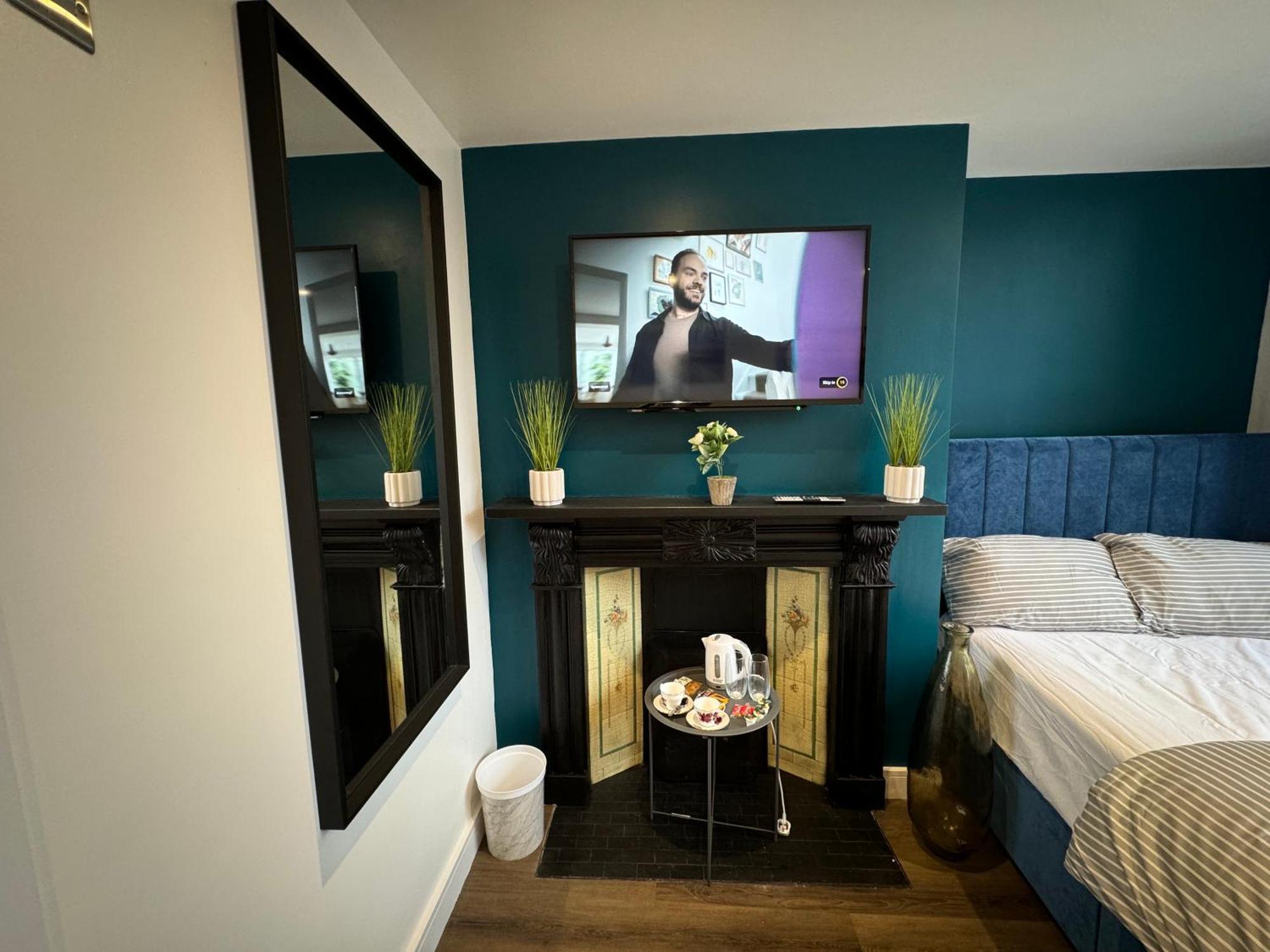 Southgate Luxury Apartments Elland Bagian luar foto