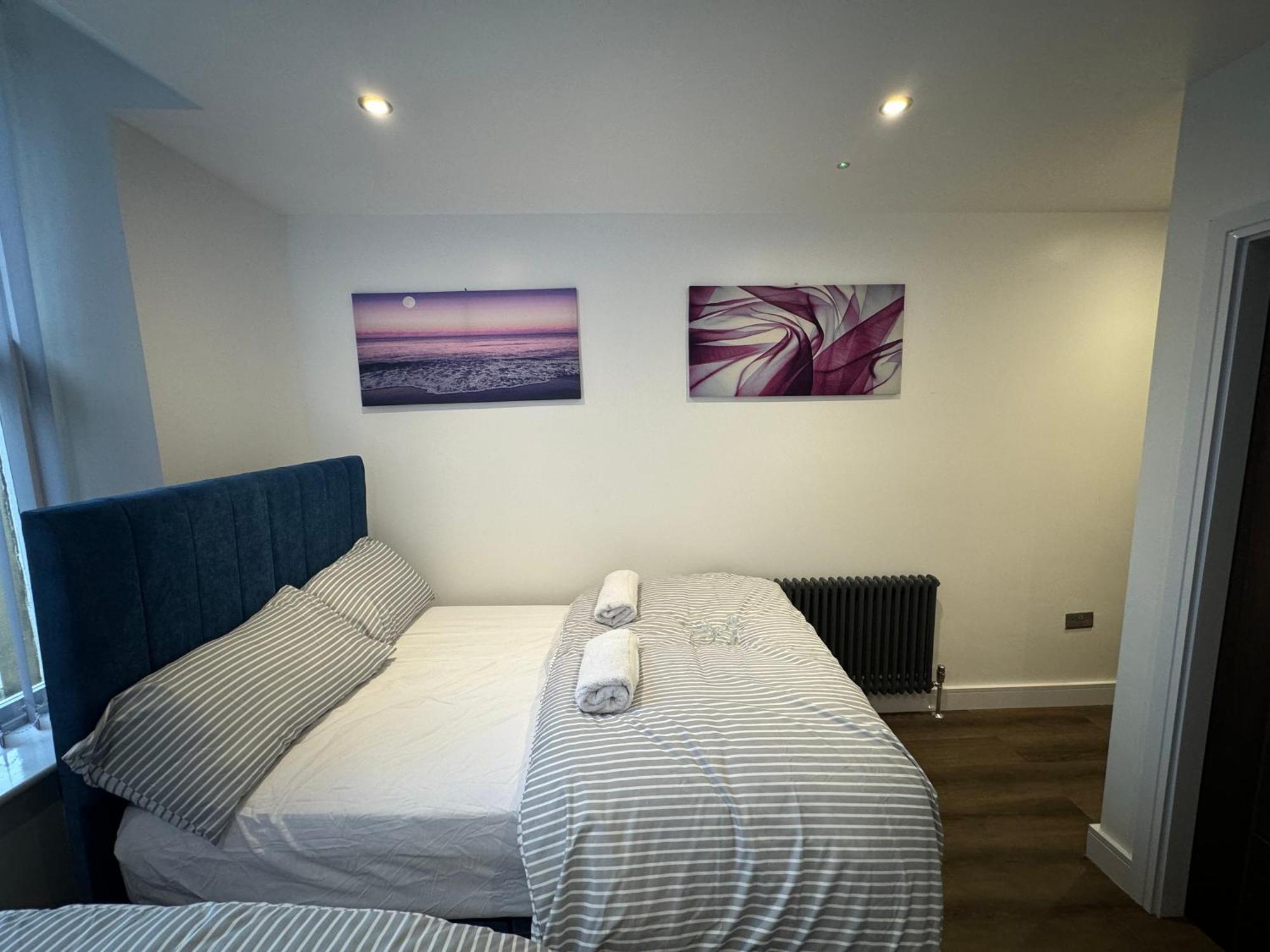 Southgate Luxury Apartments Elland Bagian luar foto