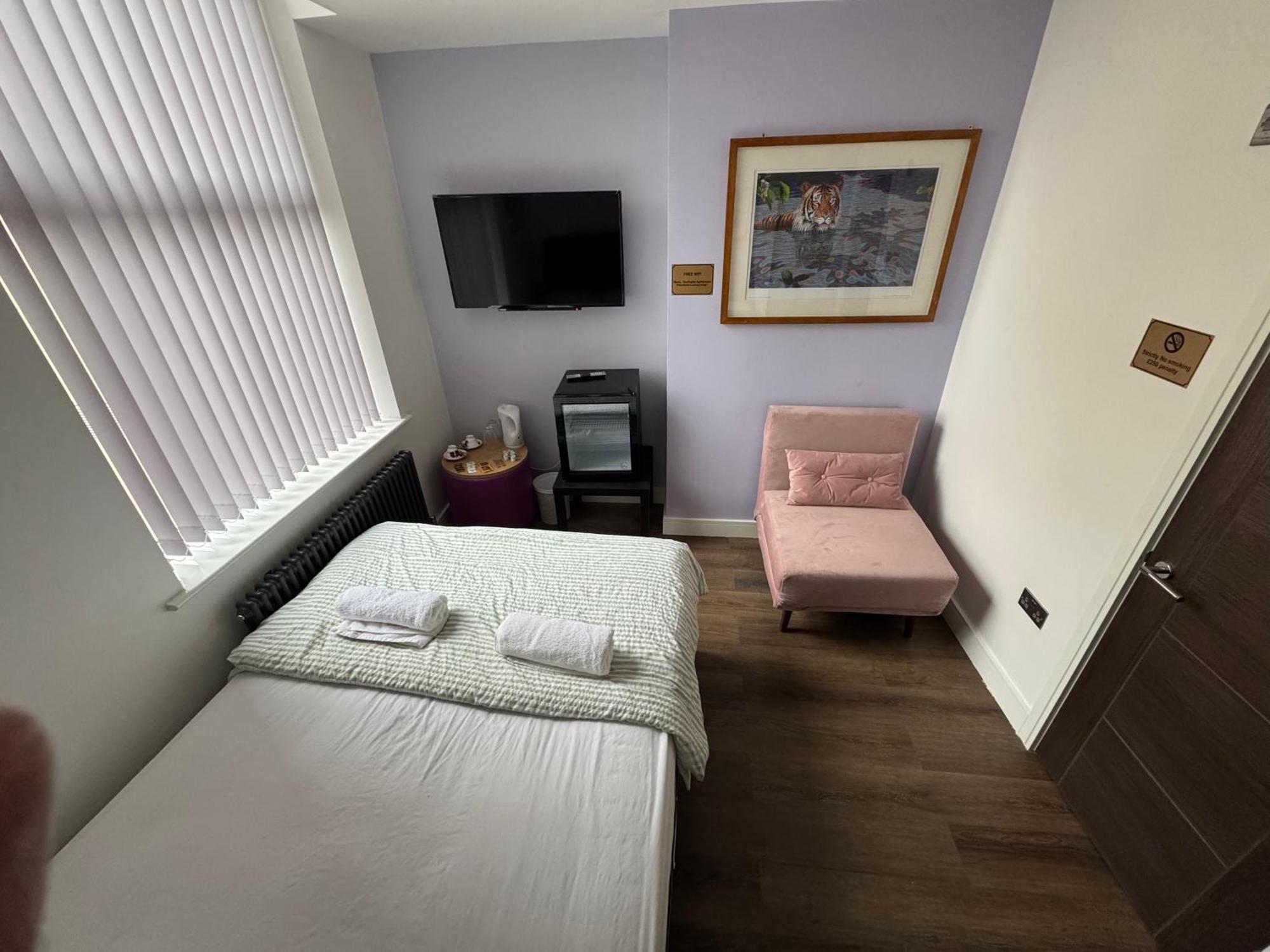 Southgate Luxury Apartments Elland Bagian luar foto